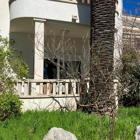 Vila Danica *