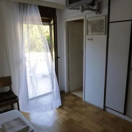 Vila Danica *