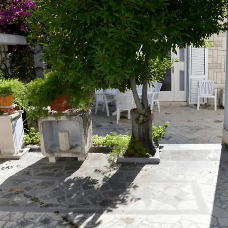 Vila Danica Apartman *