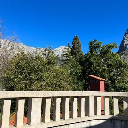 Vila Danica 泽斯特拉格
